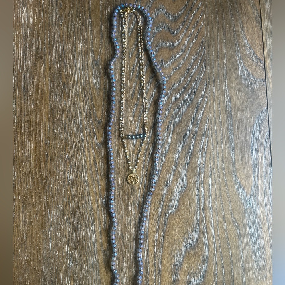 Layering necklaces - Picture 4 of 4